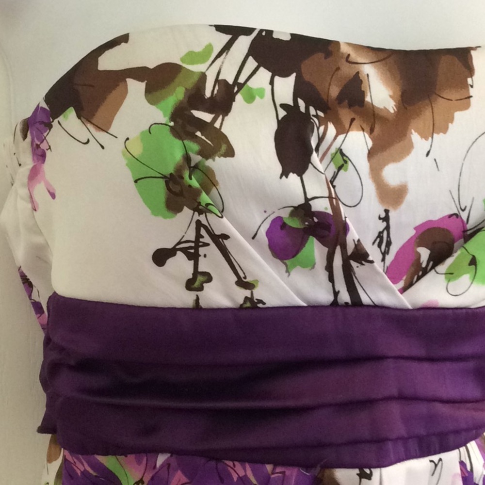 Dress - Picture 2 of 5